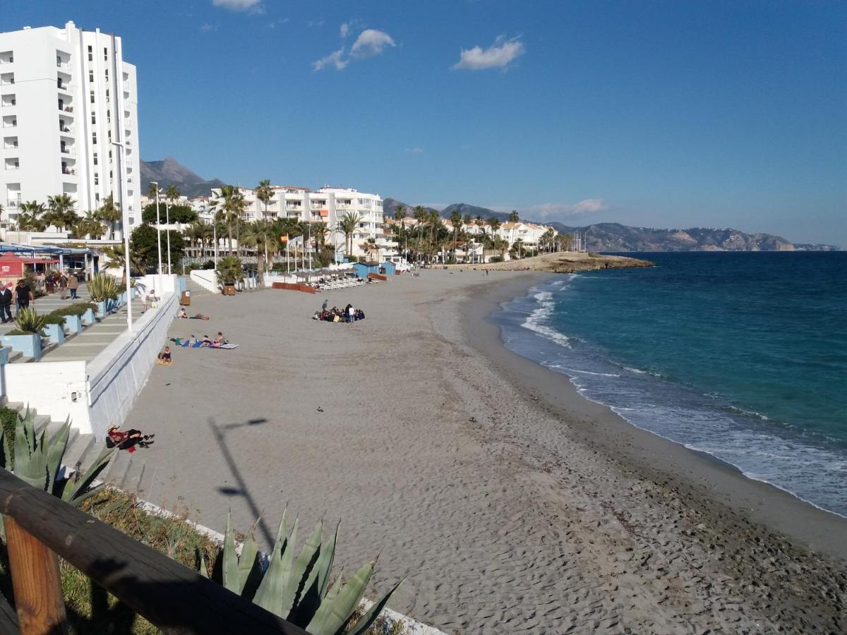 Playa Torrecilla Piscina Centro 2 Habitaciones Nerja Exterior photo